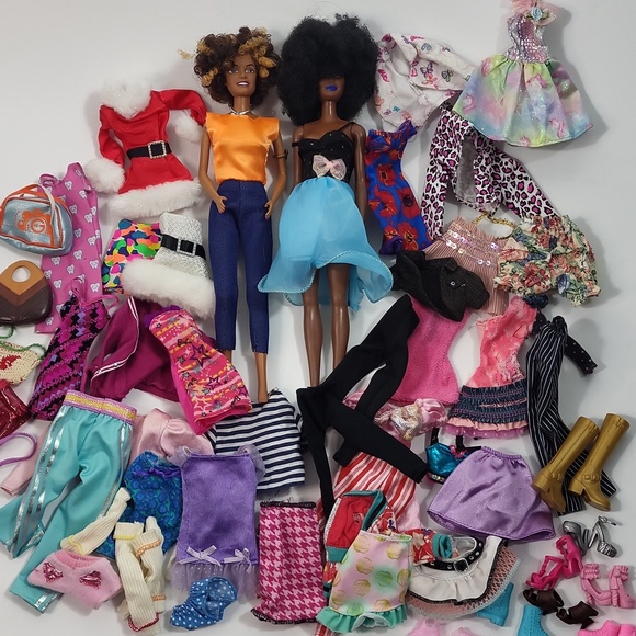 Barbie Other - African American Barbie Set with Clothes